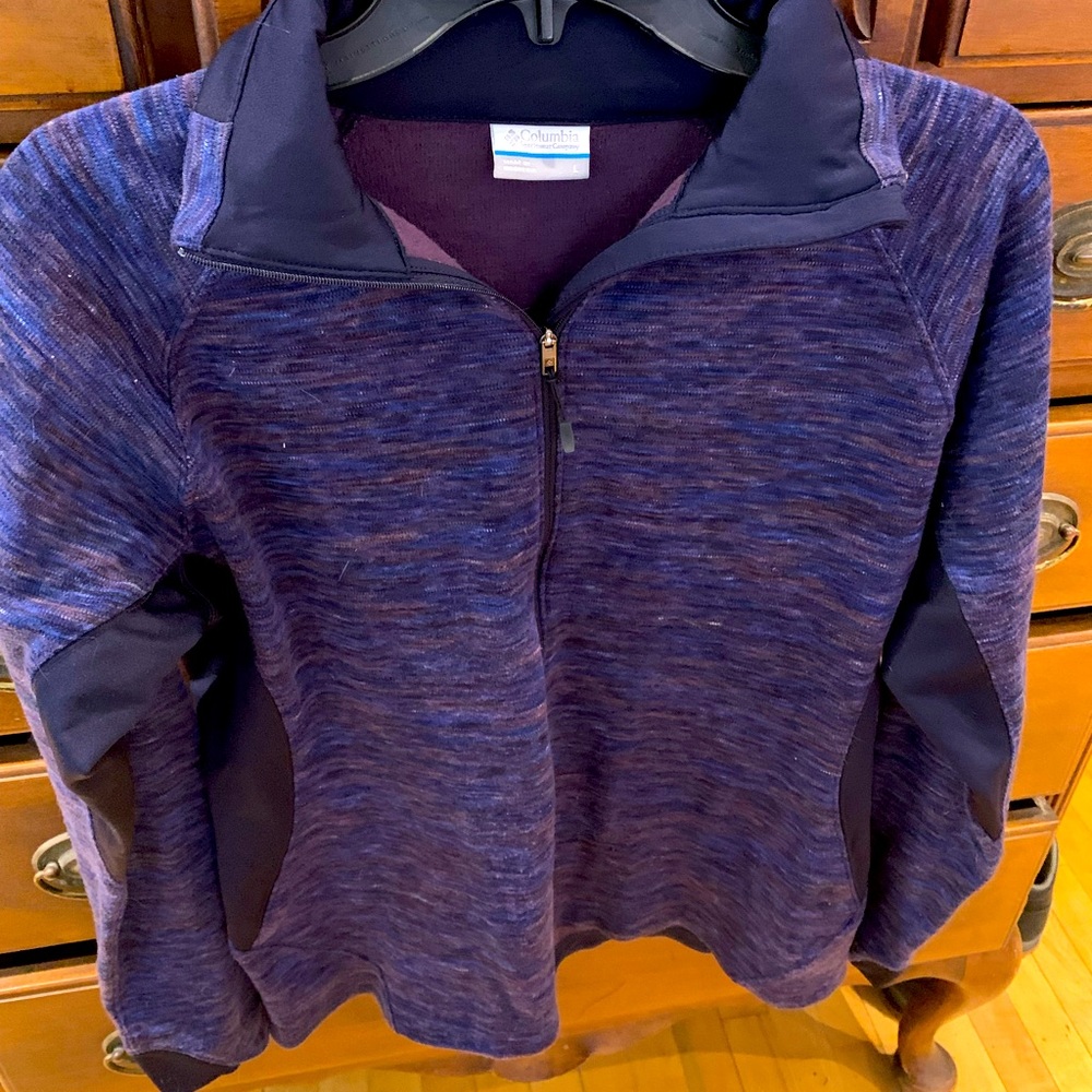 Colombia Large warm outdoor shirt.  Beautiful purple.